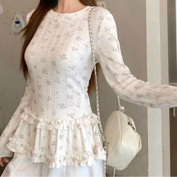 Cream Peplum Blouse with Long Sleeves - Picture 6 of 10